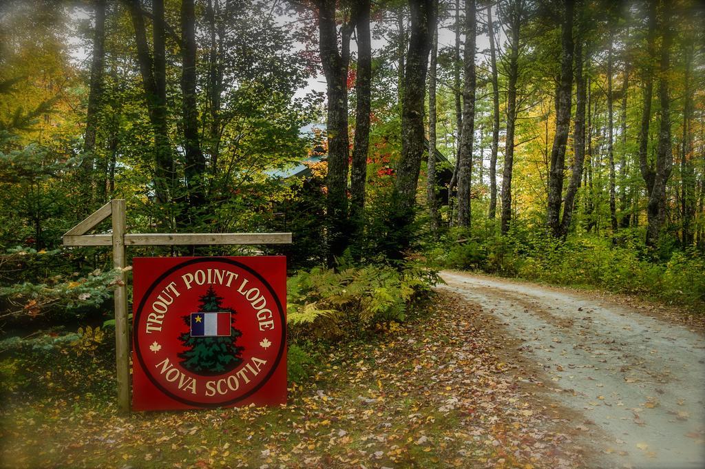 East Kemptville Trout Point Lodge Of Nova Scotia מראה חיצוני תמונה