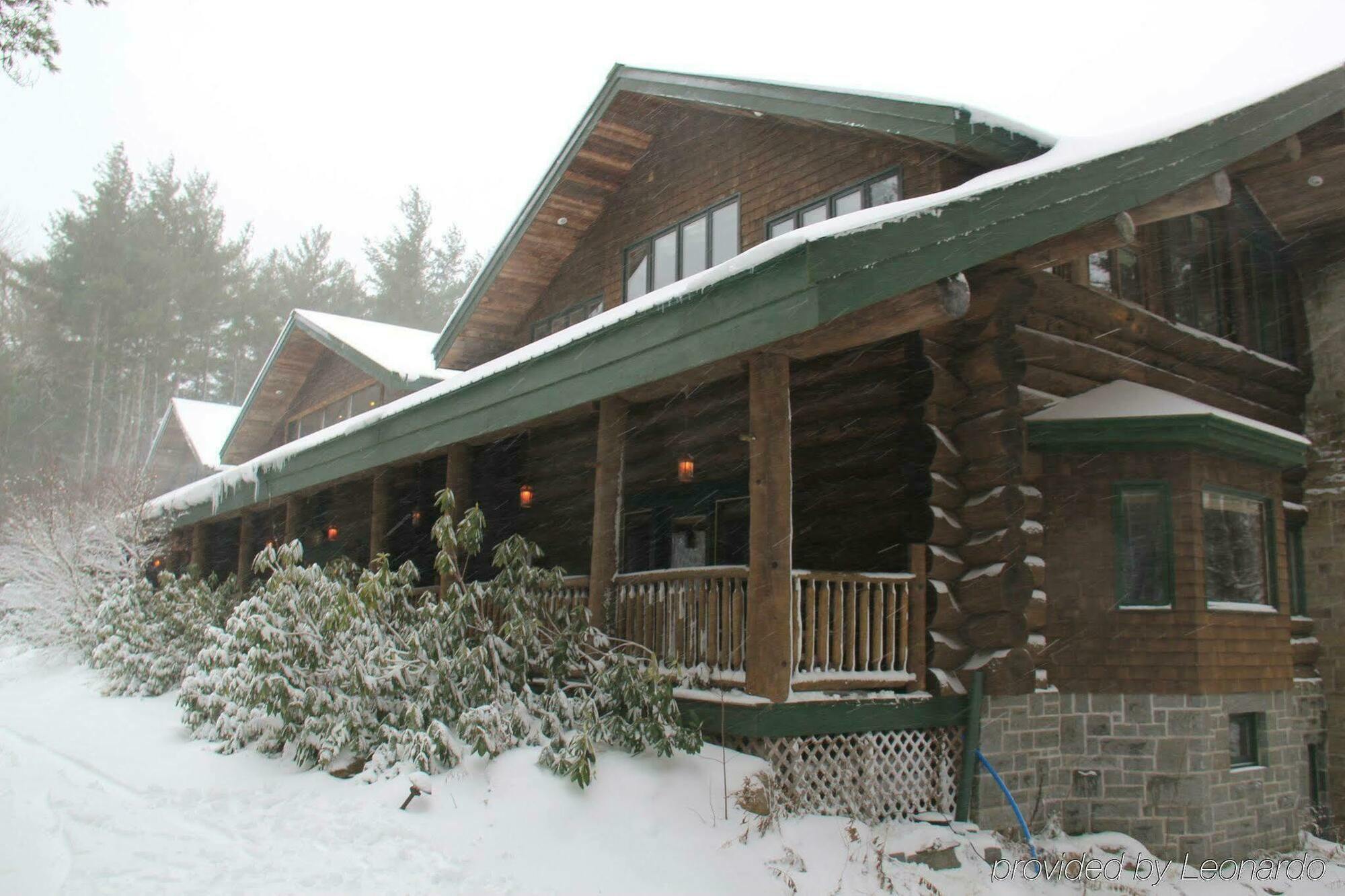 East Kemptville Trout Point Lodge Of Nova Scotia מראה חיצוני תמונה